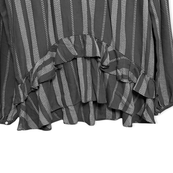Anthropologie Nomad by Morgan Carper Macanta Ruffled Top size Small - Picture 6 of 13
